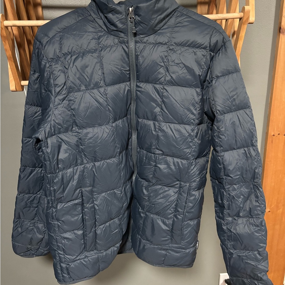 Eddie Bauer Men's Puffer Jacket - Charcoal